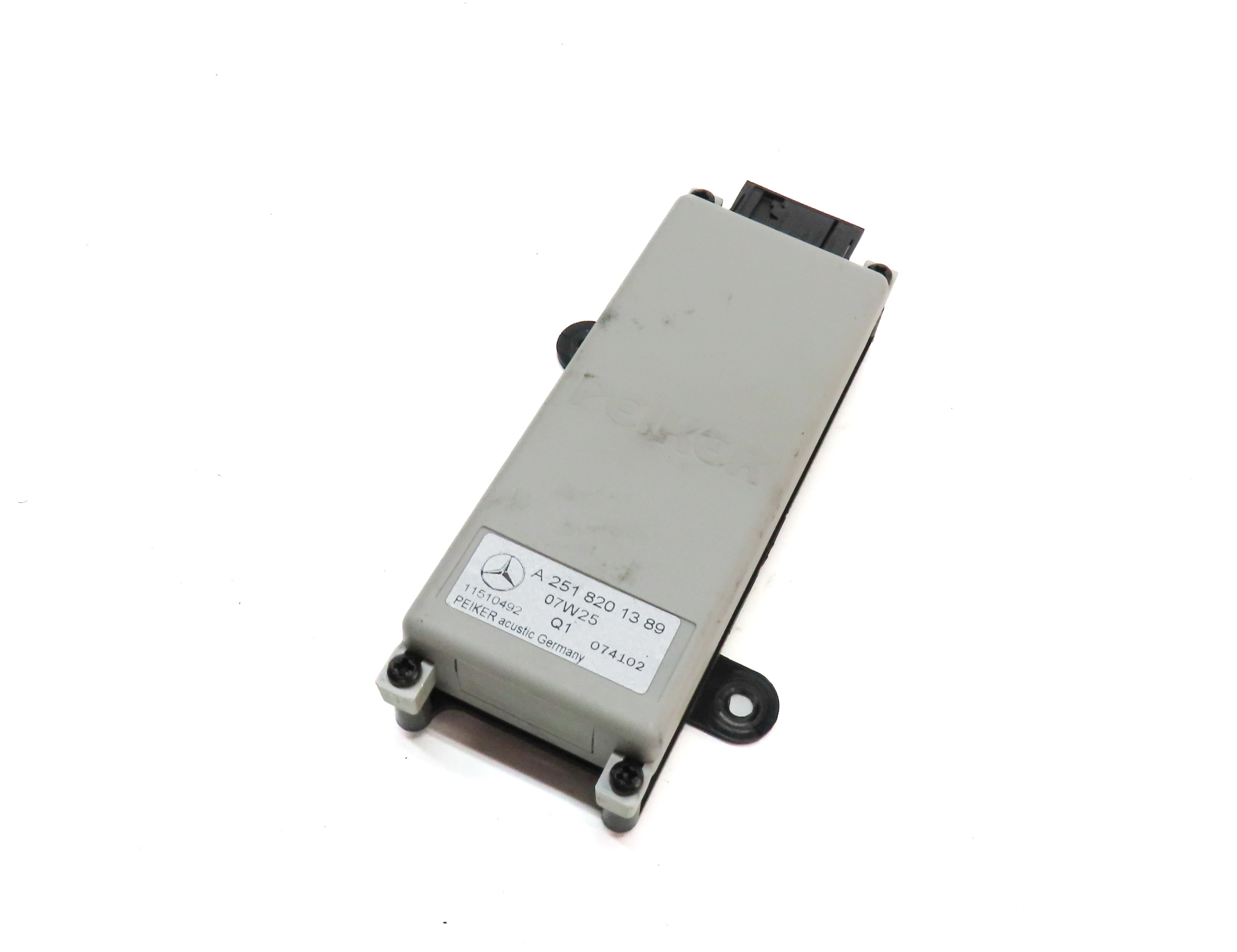 08-09 MERCEDES GL320 GL450 GL550 ML320 ML350 (X164 W164) RADIO ANTENNA AMPLIFIER — exact item pictured